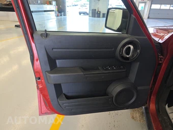 2007 Dodge Nitro SXT – miniatura 9