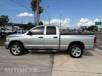 2007 Dodge Ram 1500 SLT Crew Cab Medium Bed - miniatura 2