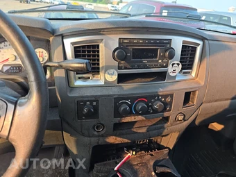 2007 Dodge Ram 1500 SLT Crew Cab Medium Bed - miniatura 11