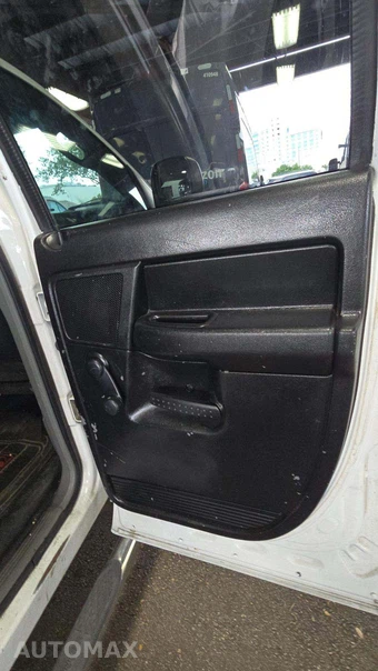 2007 Dodge Ram 1500 ST Crew Cab Medium Bed – miniatura 29