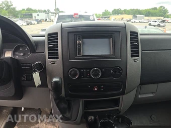 2007 Dodge Sprinter 2500 Cargo Van 144.0" WB – miniatura 11