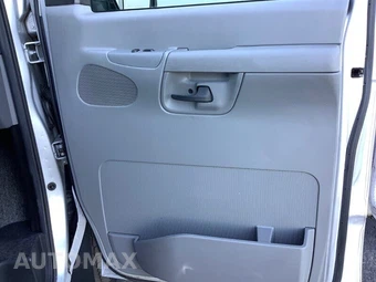 2007 Ford E-150 Wagon XL 138.0" WB - miniatura 19
