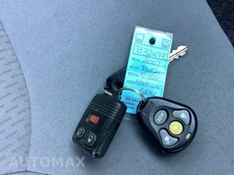2007 Ford E-150 Wagon XL 138.0" WB - miniatura 22