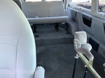 2007 Ford E-150 Wagon XL 138.0" WB - miniatura 23