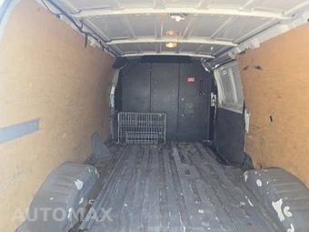 2007 Ford E-250 Commercial Cargo Van 138.0" WB – miniatura 15