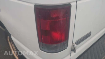 2007 Ford E-250 Commercial Cargo Van 138.0" WB – miniatura 50
