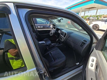 2007 Ford Escape XLT – miniatura 18