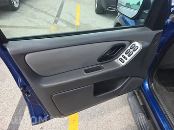 2007 Ford Escape XLT – miniatura 9