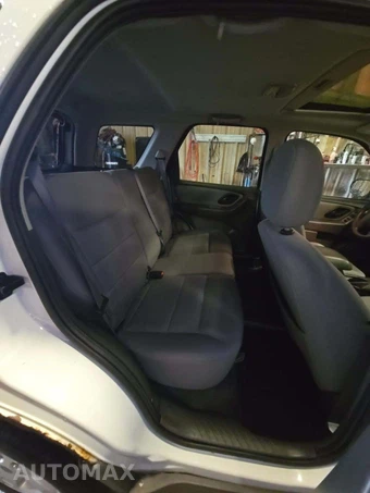 2007 Ford Escape XLT – miniatura 13