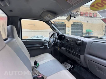 2007 Ford F-450 Chassis XLT - miniatura 11
