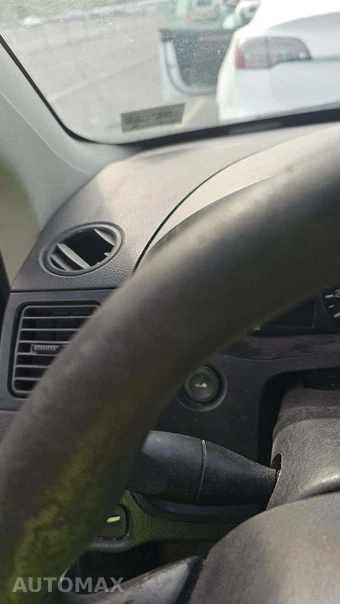 2007 Ford Focus S Hatchback – miniatura 8