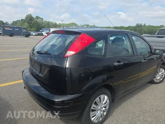 2007 Ford Focus S Hatchback – miniatura 4