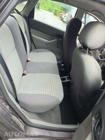 2007 Ford Focus S Sedan – miniatura 13