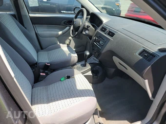 2007 Ford Focus SE Sedan – miniatura 8