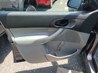 2007 Ford Focus SE Sedan – miniatura 9