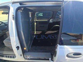 2007 Ford Freestar Cargo Van 120.8" WB - miniatura 13