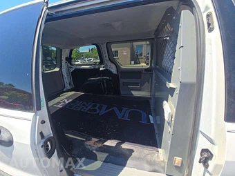 2007 Ford Freestar Cargo Van 120.8" WB - miniatura 16