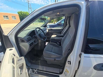 2007 Ford Freestar Cargo Van 120.8" WB - miniatura 6