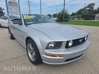 2007 Ford Mustang GT Deluxe Convertible - miniatura 4
