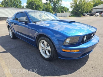 2007 Ford Mustang GT Deluxe Coupe - miniatura 4