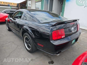 2007 Ford Mustang GT Deluxe Coupe – miniatura 2
