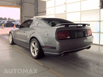 2007 Ford Mustang GT Deluxe Coupe - miniatura 6