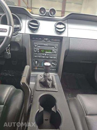 2007 Ford Mustang GT Deluxe Coupe – miniatura 11