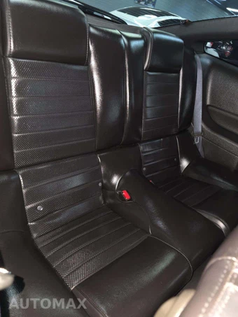 2007 Ford Mustang GT Deluxe Coupe - miniatura 16