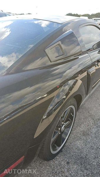 2007 Ford Mustang GT Deluxe Coupe - miniatura 19