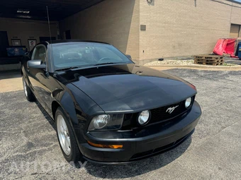 2007 Ford Mustang GT Premium Coupe - miniatura 3