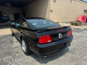 2007 Ford Mustang GT Premium Coupe - miniatura 6