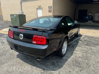 2007 Ford Mustang GT Premium Coupe - miniatura 8
