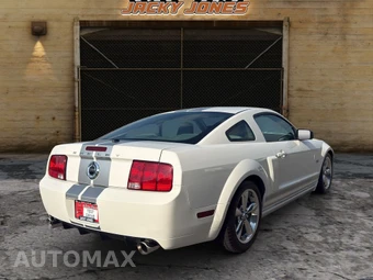 2007 Ford Mustang GT Premium Coupe - miniatura 10