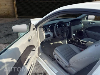 2007 Ford Mustang GT Premium Coupe - miniatura 6