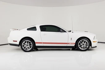 2007 Ford Mustang Shelby GT500 Coupe - miniatura 2