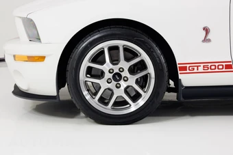 2007 Ford Mustang Shelby GT500 Coupe - miniatura 9