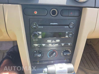 2007 Ford Mustang V6 Premium Convertible - miniatura 7