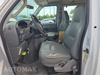 2007 Ford Super Duty E-350 Wagon XL 138.0" WB - miniatura 7