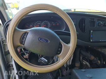 2007 Ford Super Duty E-450 Cutaway DRW 176.0" WB - miniatura 10