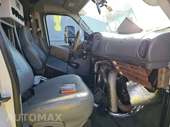 2007 Ford Super Duty E-450 Cutaway DRW 176.0" WB - miniatura 8