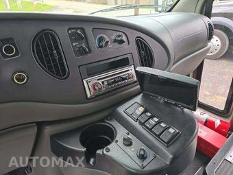 2007 Ford Super Duty E-450 Cutaway DRW - miniatura 10