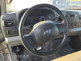 2007 Ford Super Duty F-350 Cab Chassis XLT Regular Cab DRW - miniatura 10