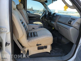 2007 Ford Super Duty F-450 Cab Chassis XL Crew Cab DRW - miniatura 14