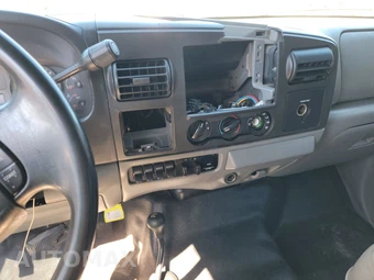 2007 Ford Super Duty F-450 Cab Chassis XL Crew Cab DRW - miniatura 6