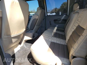 2007 Ford Super Duty F-450 Cab Chassis XL Crew Cab DRW - miniatura 9