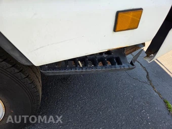 2007 GMC W4500 W45042 Low Tilt - miniatura 38