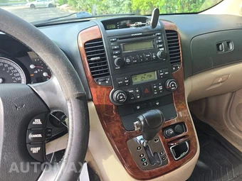 2007 Hyundai Entourage Limited 118.9" WB - miniatura 11