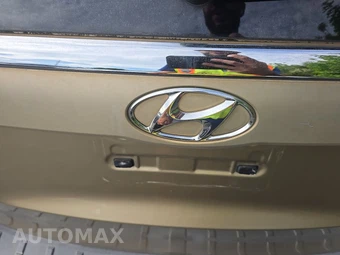 2007 Hyundai Entourage Limited 118.9" WB - miniatura 17