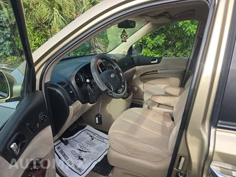 2007 Hyundai Entourage Limited 118.9" WB - miniatura 7