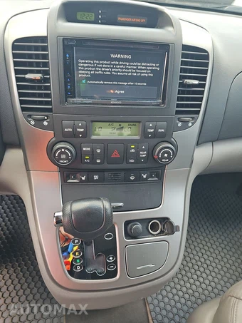 2007 Hyundai Entourage Limited 118.9" WB - miniatura 17